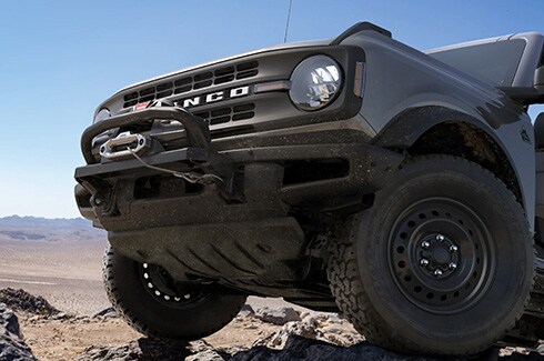 Ford Bronco 2022 equipada con Placas Protectoras de Acero, resistentes y duraderas